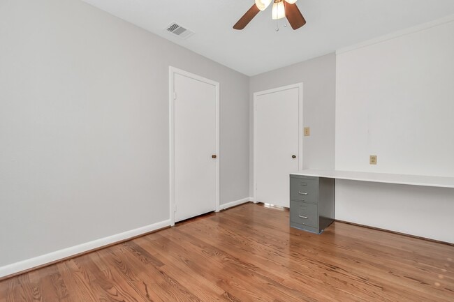 Building Photo - 4611 Merwin St