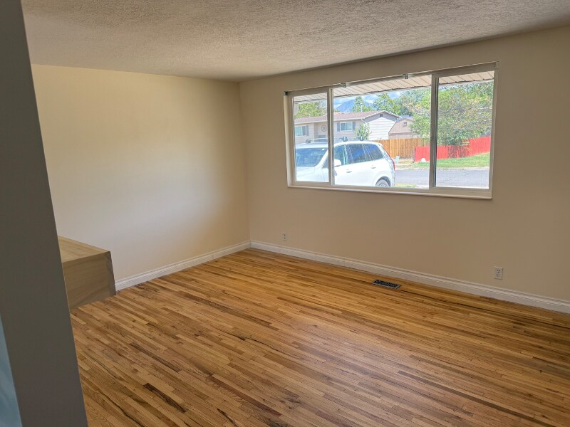 Building Photo - 5986 S 610 W