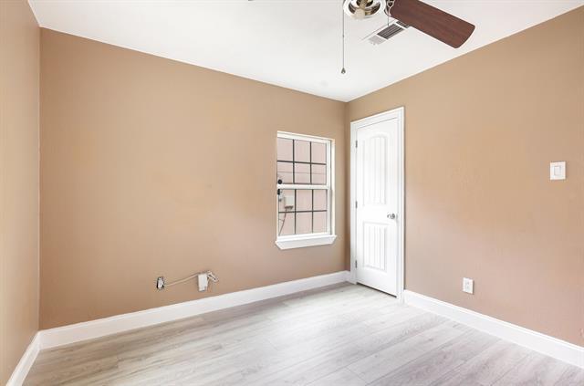 Building Photo - 517 Thompson St