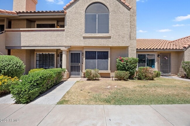 Building Photo - 5704 E Aire Libre Ave