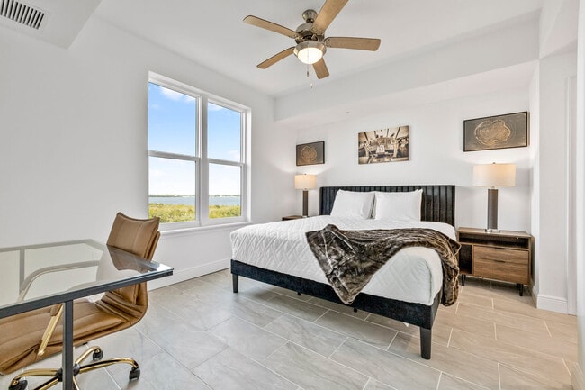 Building Photo - 701 Pilot Ln