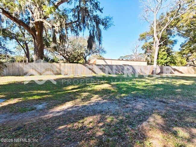 Building Photo - 11620 Charlie Rd