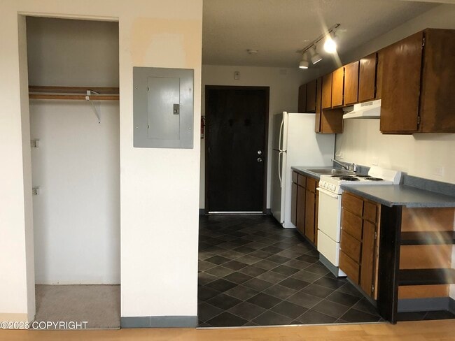 Building Photo - 3400 Eureka St