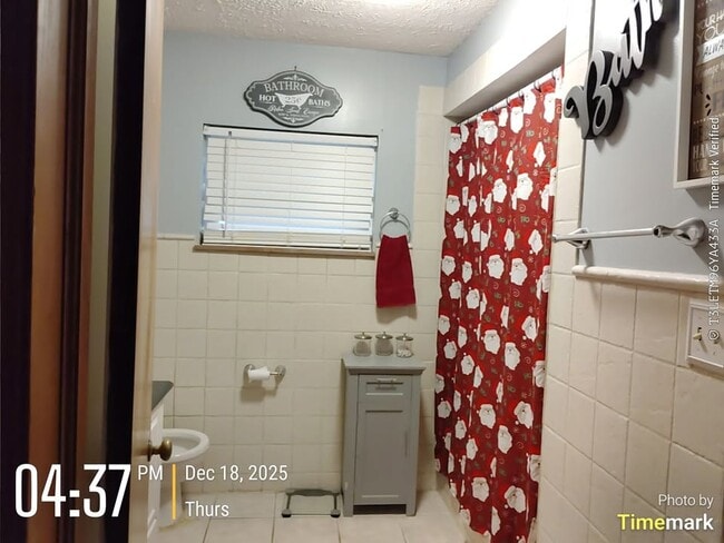 Building Photo - 839 Vine St