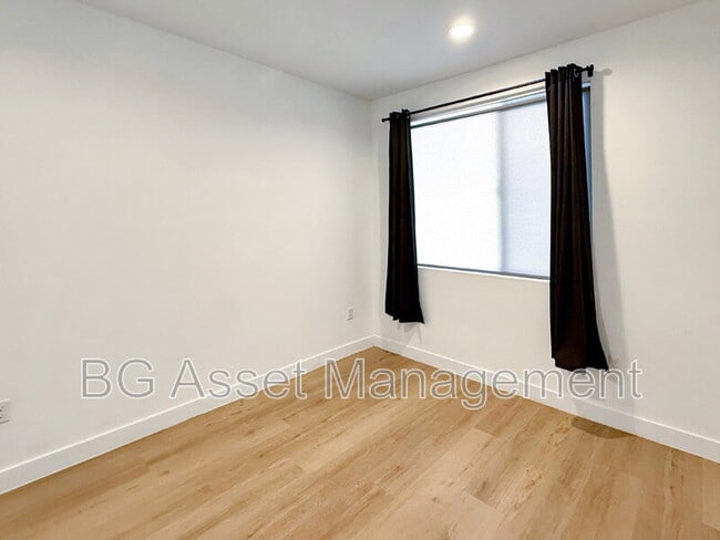 Building Photo - 3909 Wattling St