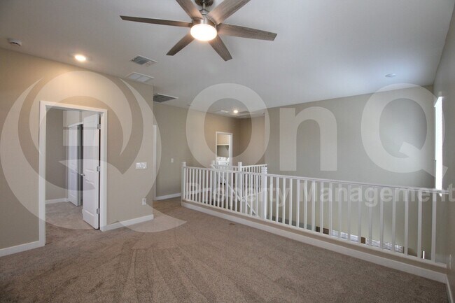 Building Photo - 9427 East Sebring Avenue