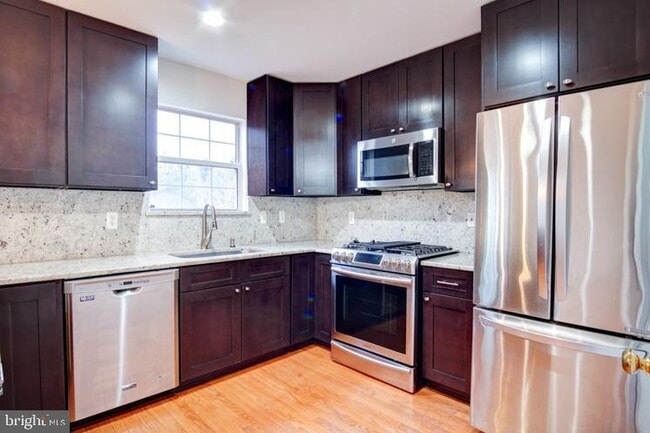 Building Photo - 6912 Kerrywood Cir