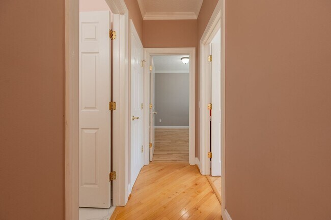 Building Photo - Spacious 4 Bed, 3 Bath Home for Rent – Blacksburg Area – $3,200/month