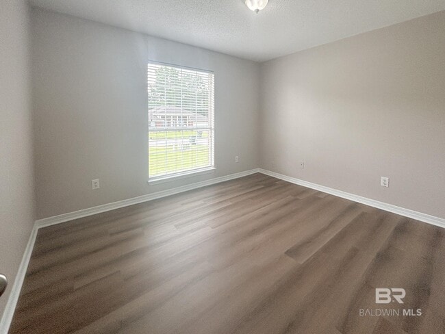 Building Photo - 10080 Bay Haven Dr