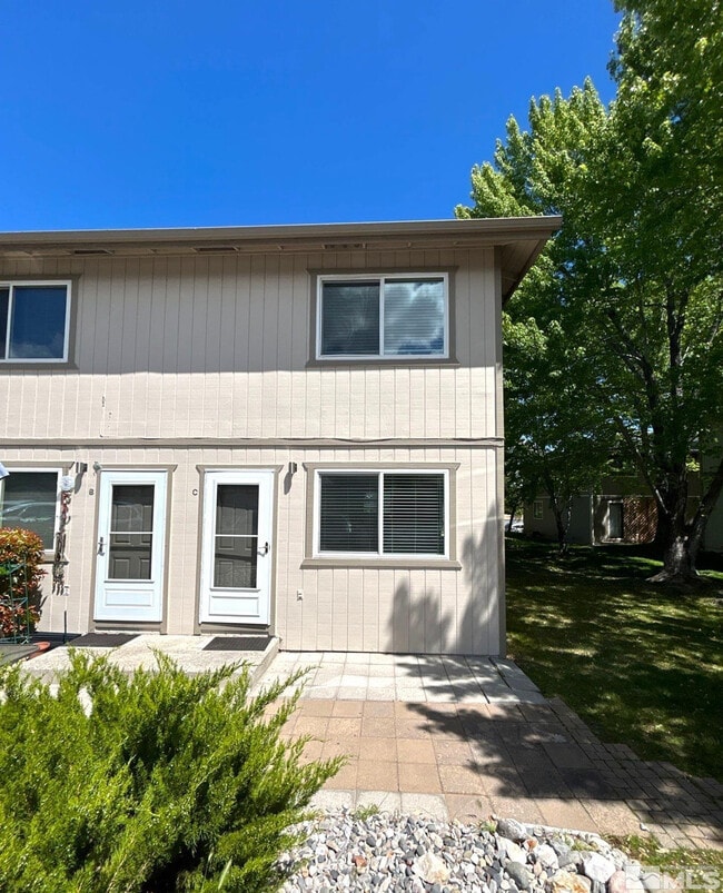 Building Photo - 3673 Grant Dr