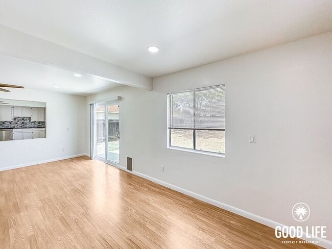 Building Photo - 7516 Black Oak Rd
