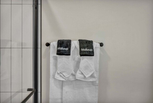 Building Photo - 2189 Cornell Rd