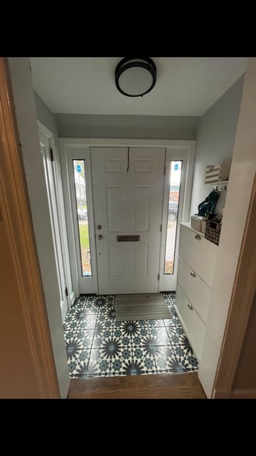 Building Photo - 25 N Doughty Ave