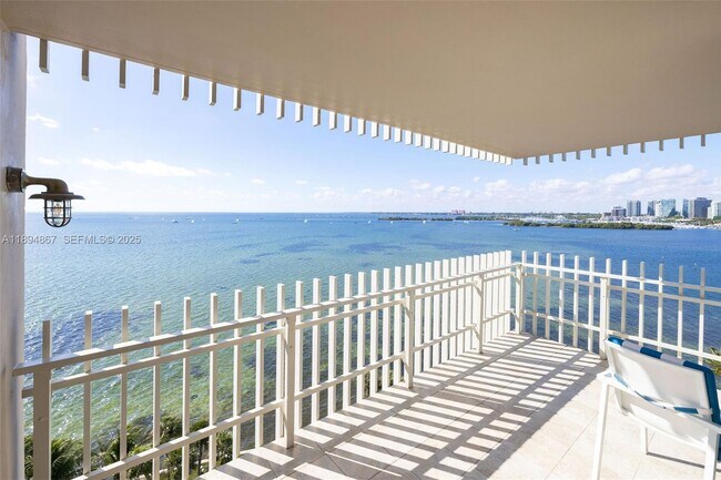 Building Photo - 1 Grove Isle Dr