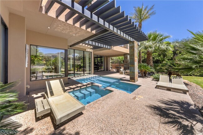 Building Photo - 1501 Foothills Village Dr