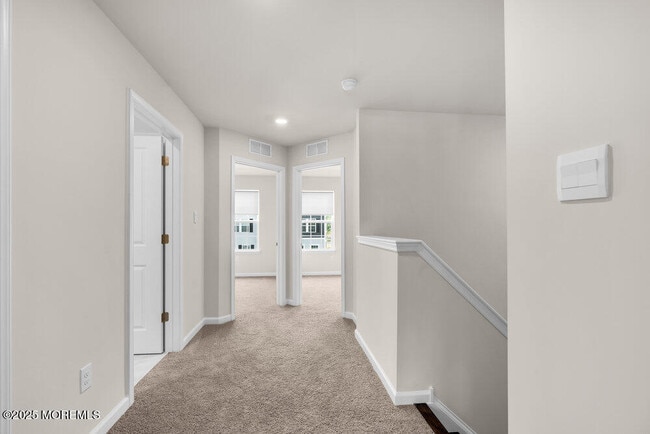 Building Photo - 8 Rothbury Ct