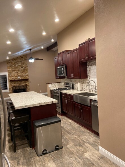 Building Photo - 27135 Cipres