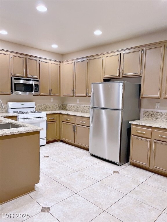 Building Photo - 7640 Sierra Paseo Ln