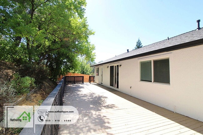 Building Photo - 6165 Terra Linda Way