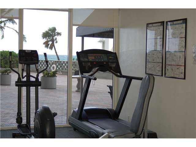 Building Photo - 3700 Galt Ocean Dr