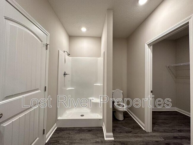 Building Photo - 4563 Wal Valley Way