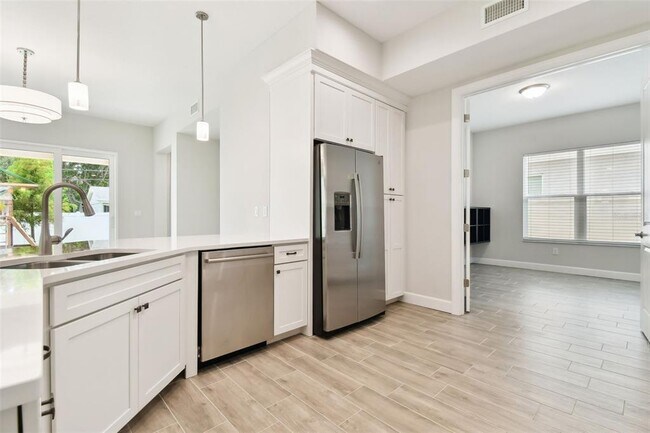 Building Photo - 2973 Breezy Meadows Dr