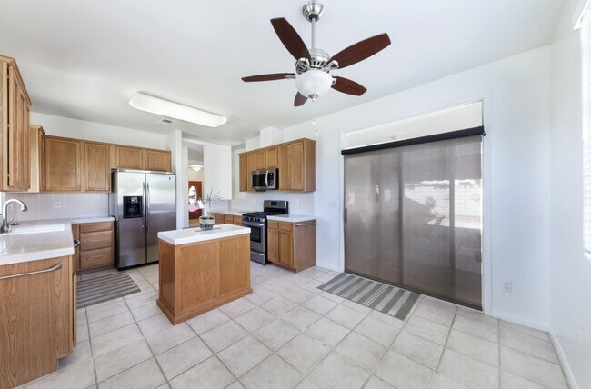 Building Photo - 9802 Bourbon Rose Ct