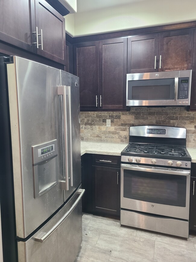 Kitchen - 8935 Promenade North Pl