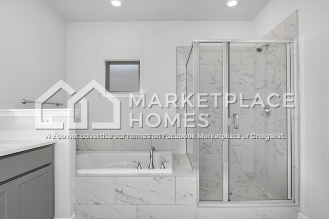 Building Photo - 14773 Mountain Strm Dr