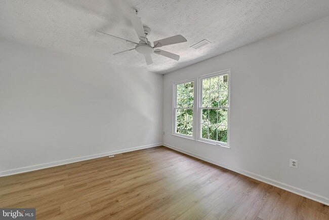Building Photo - 7836 Foxfarm Ln