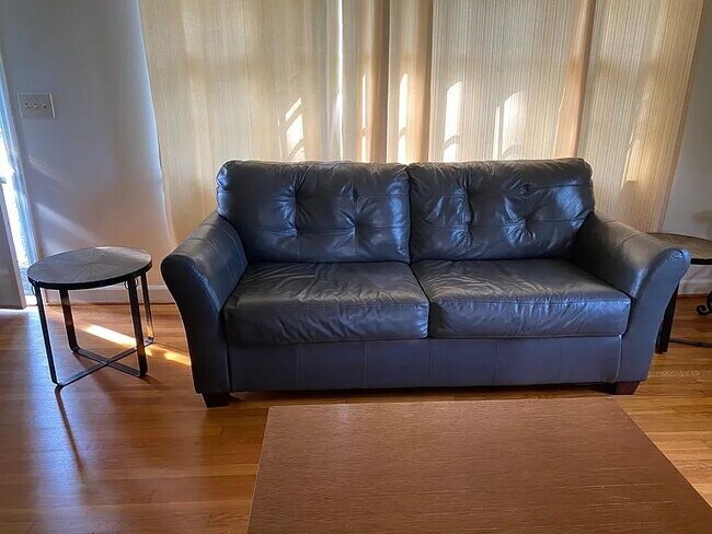 Building Photo - Close to town of Clarksville.   Partially furnished.  Grass cutting included.