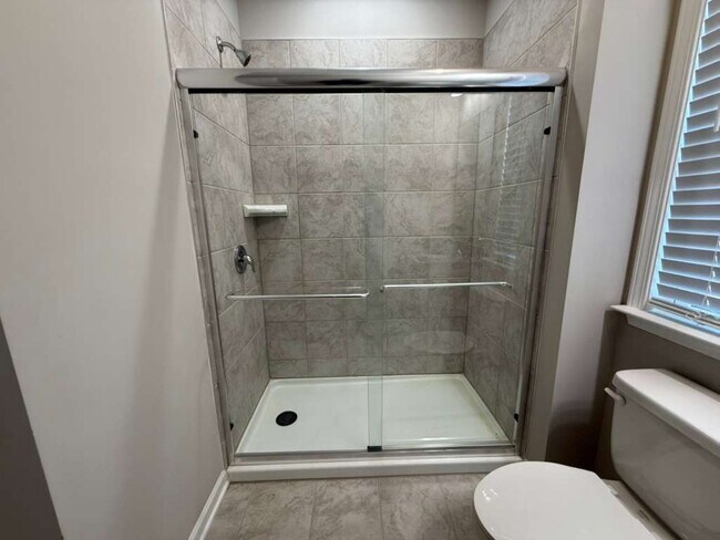 Building Photo - 128 Reids Cv Dr