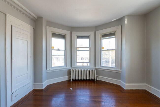 Building Photo - 5800 Spruce St
