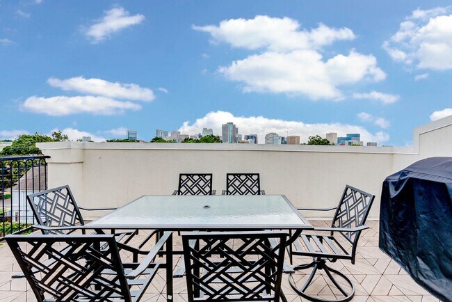 Building Photo - Morningside Terrace Luxury • 4BR + Game Ro...