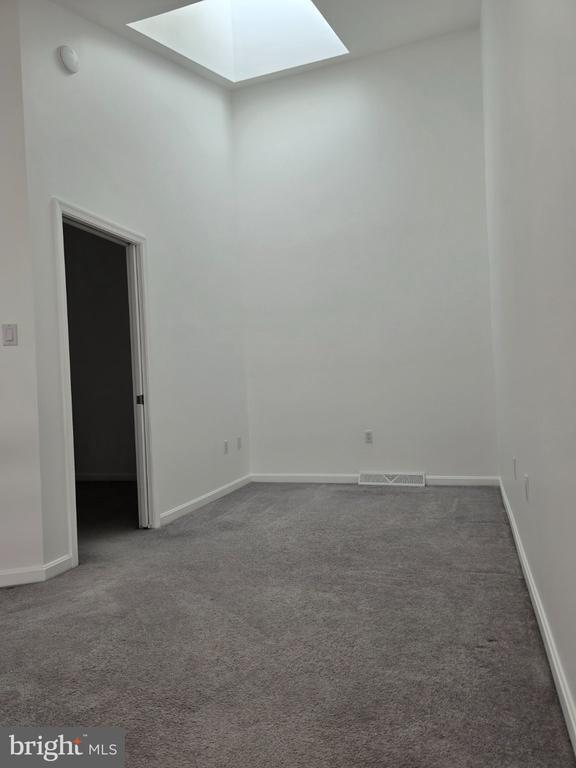 Building Photo - 306 Cherrington Dr