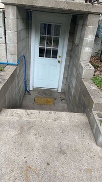 Building Photo - 731 Forest