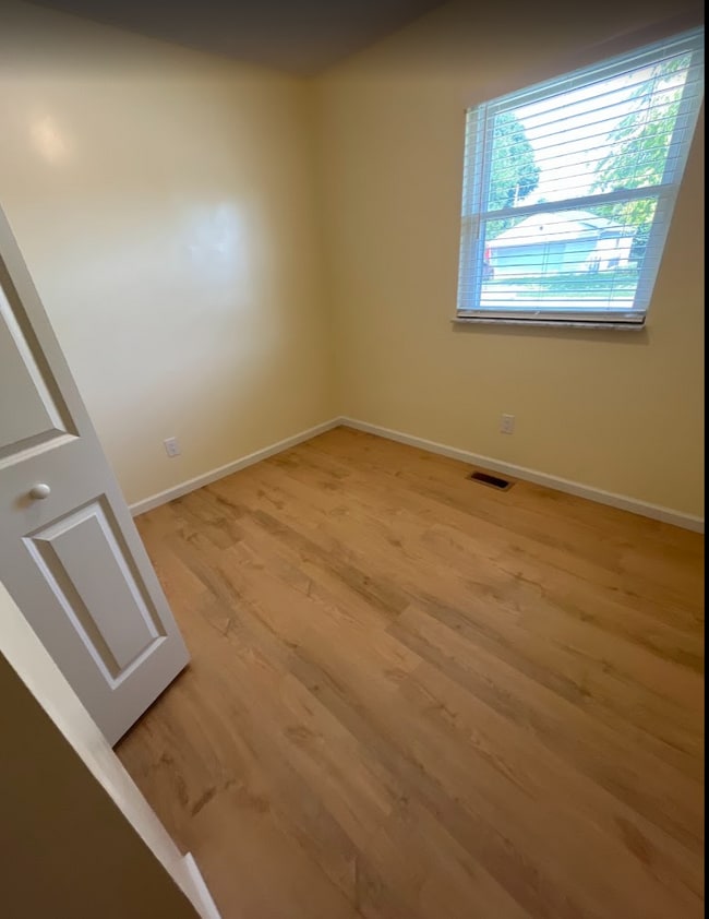 Building Photo - 906 Tomahawk Trail
