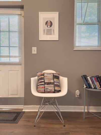 Building Photo - 805 Scott St