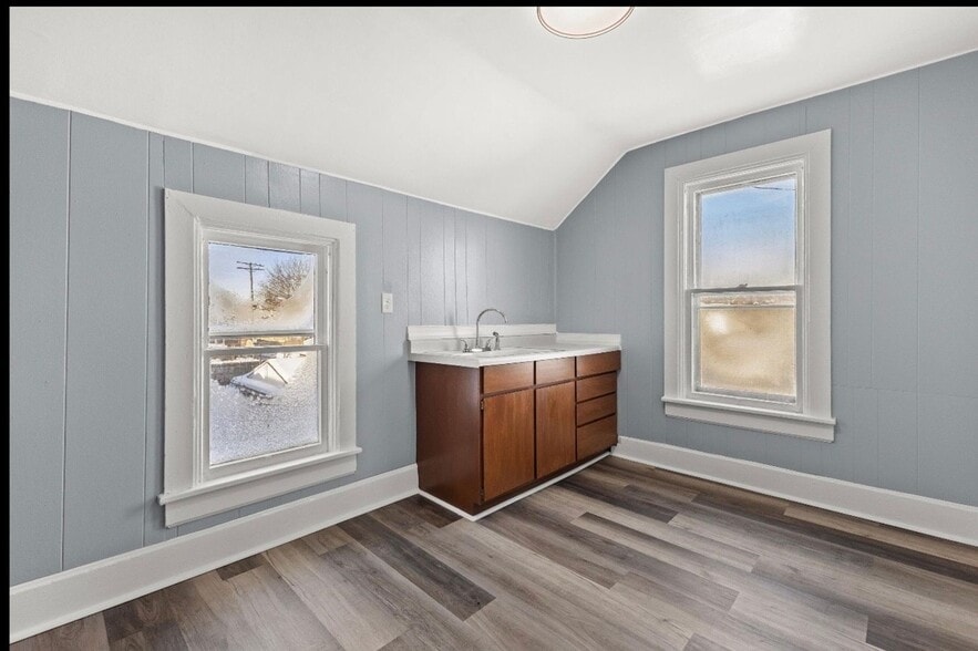 Building Photo - 2912 Wright Ave