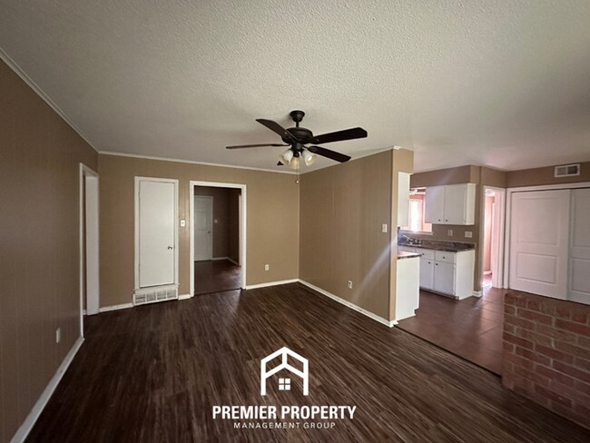 Building Photo - Move-In Ready 4BR Home in 38134 - Airy Living Spaces & Private Backyard