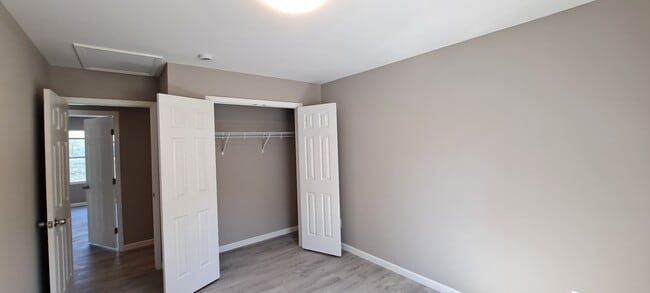 Building Photo - 9115 Cedarpark Ln NW