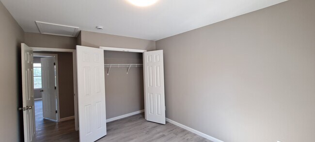 Building Photo - 9117 Cedarpark Ln NW