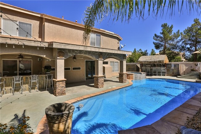 Building Photo - 595 Campus Oaks Ct