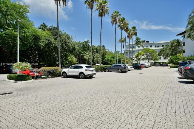 Building Photo - 55 Ocean Ln Dr