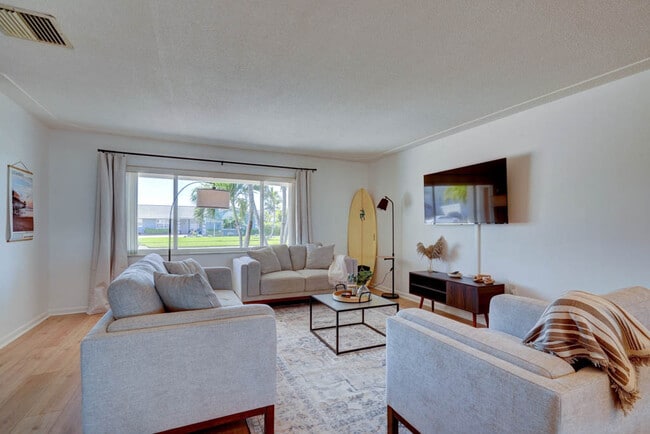 Building Photo - 107 Jamaica Dr