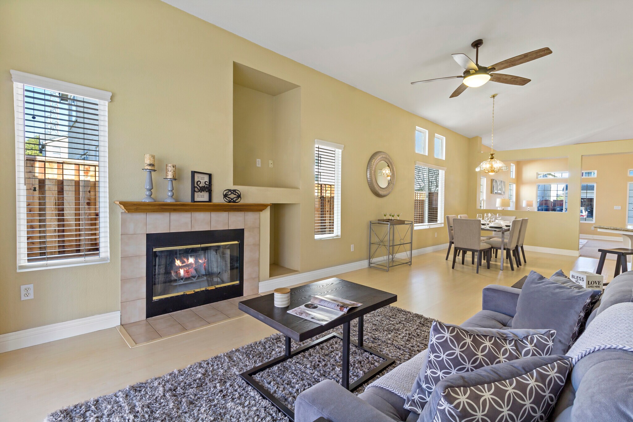 family and dining - 278 Havenwood Cir