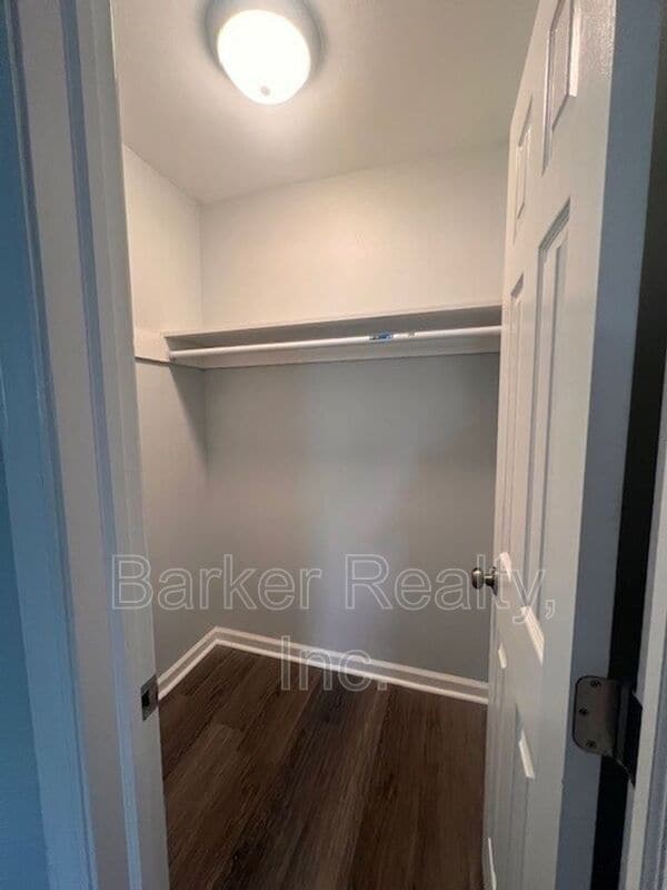 Building Photo - 1602 Pender St