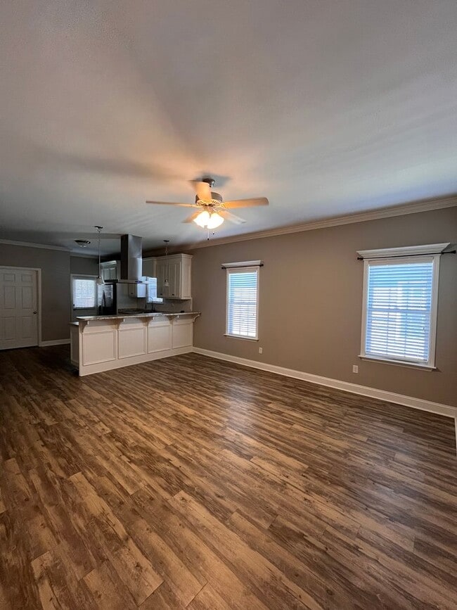 Building Photo - 4141 Barrington Dr