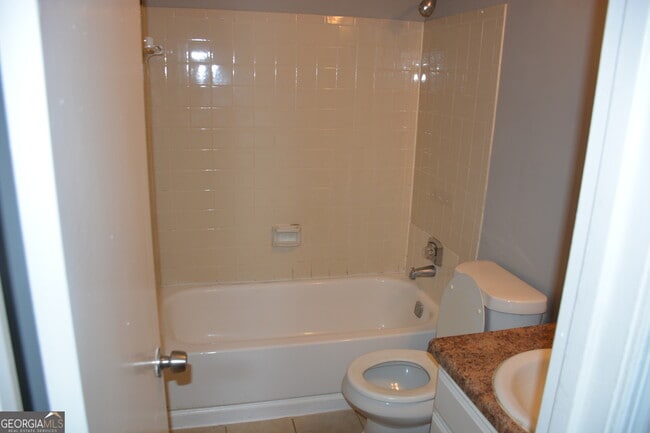 Building Photo - 4952 Isle Royal Ct