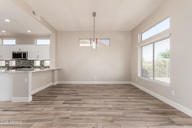 Building Photo - 14608 W Horizon Dr